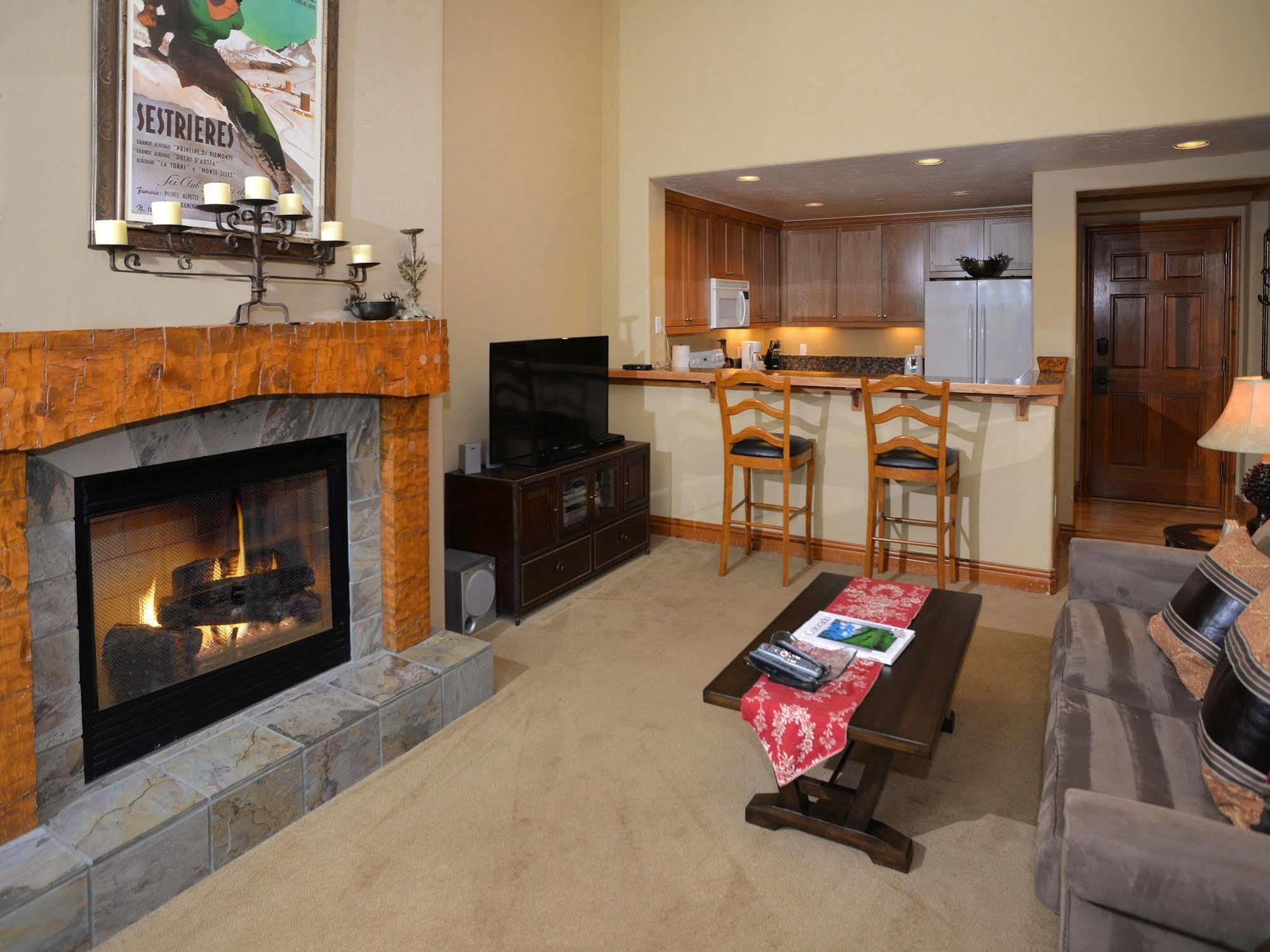 Lodge At Brookside Avon Village Kültér fotó