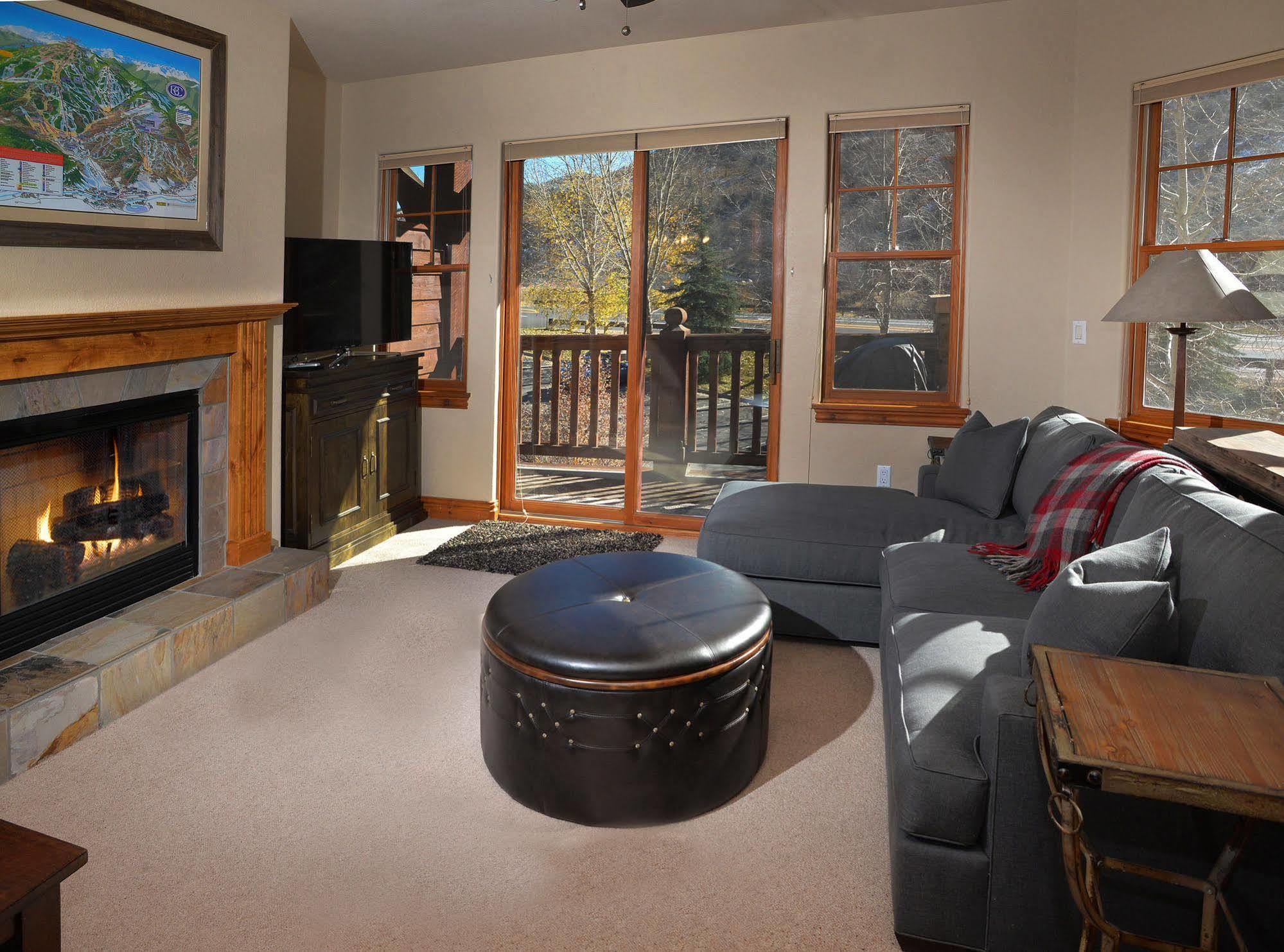 Lodge At Brookside Avon Village Kültér fotó