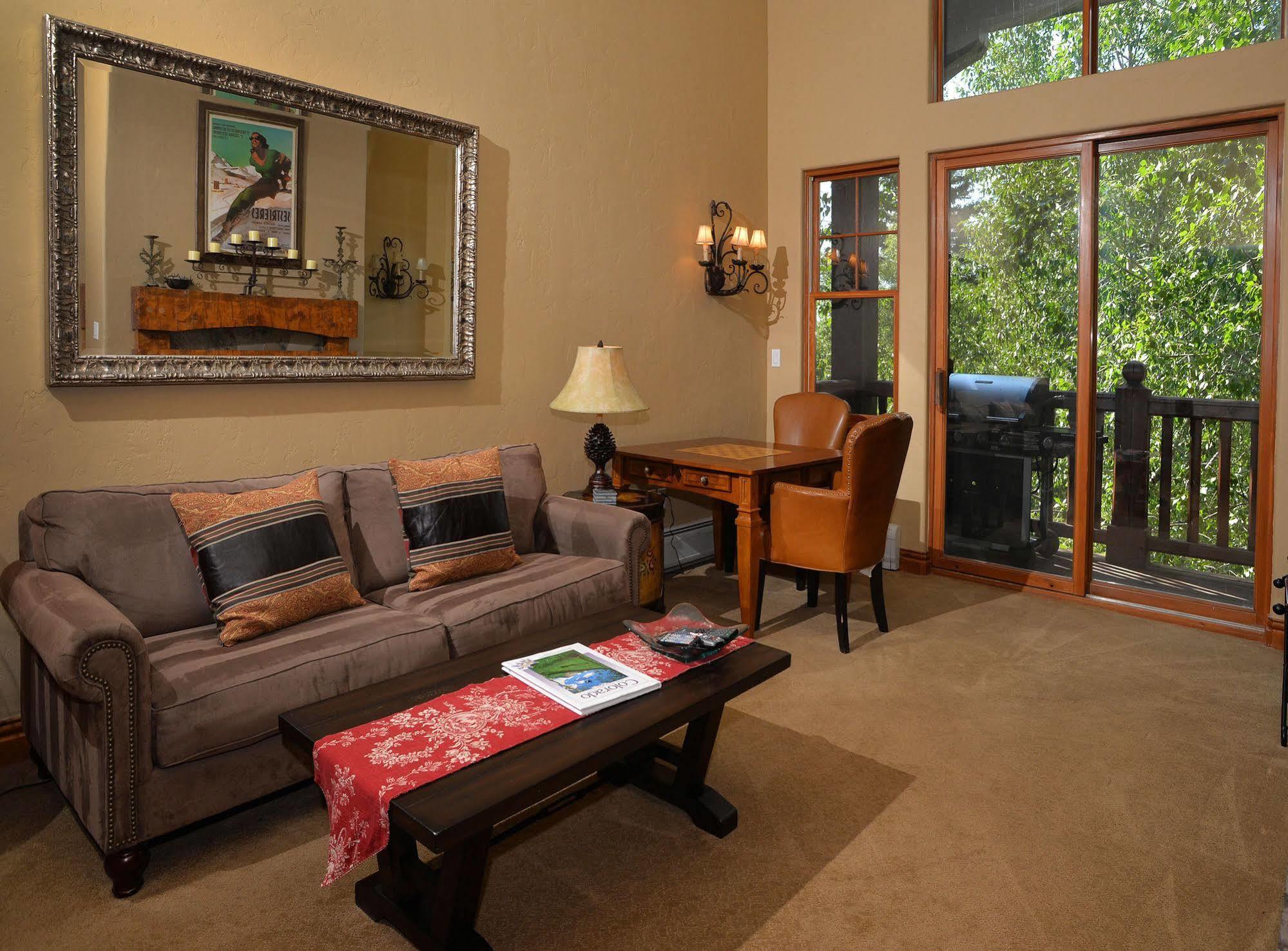 Lodge At Brookside Avon Village Kültér fotó