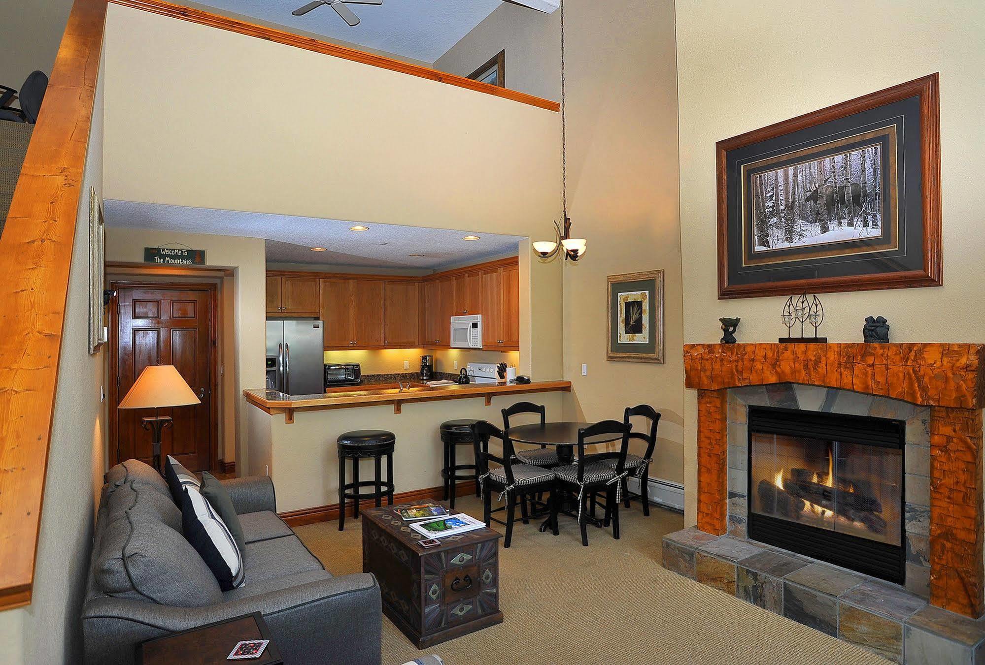 Lodge At Brookside Avon Village Kültér fotó