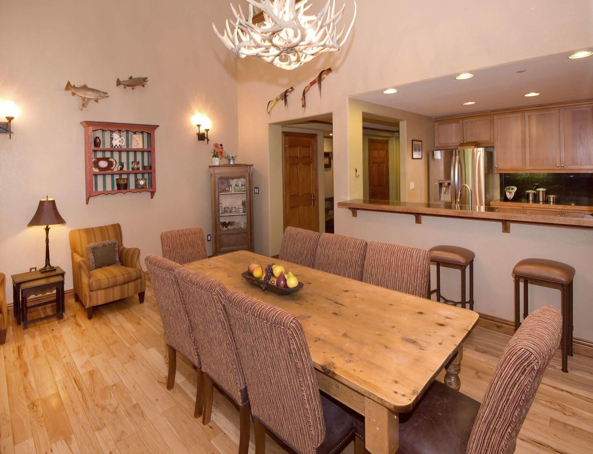 Lodge At Brookside Avon Village Kültér fotó